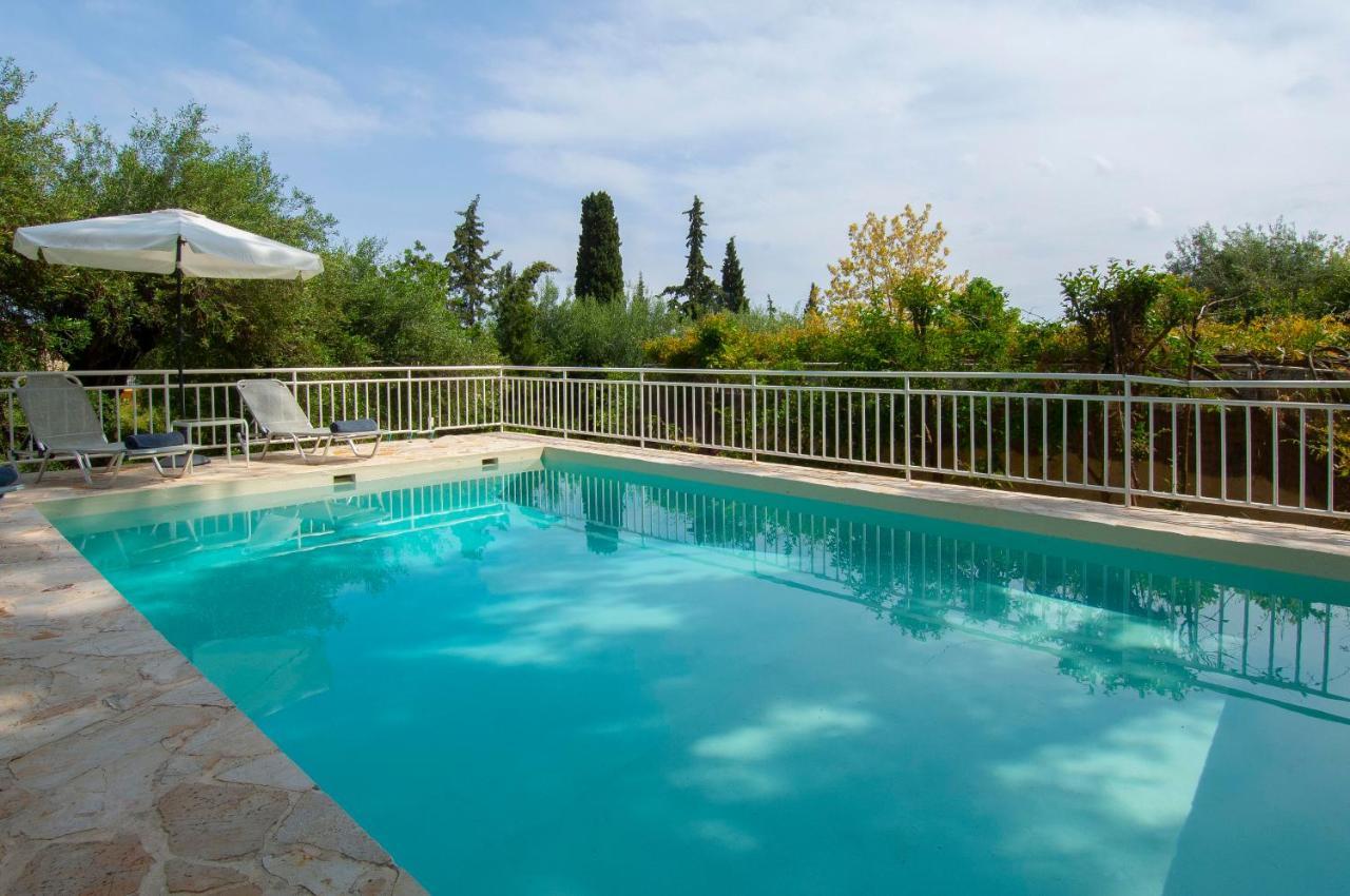 Villa Serena Nisaki  Exterior foto